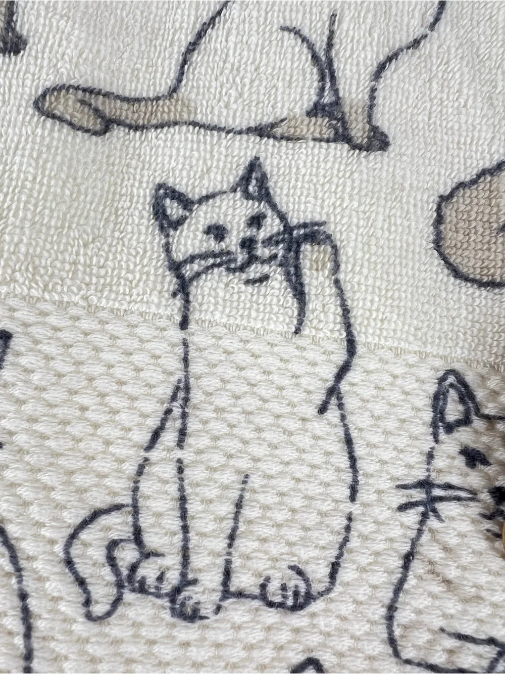 Deborah Connolly Bath Towel Set Cat Print Cream Tan Gray Cotton Blend 11 Pc NEW
